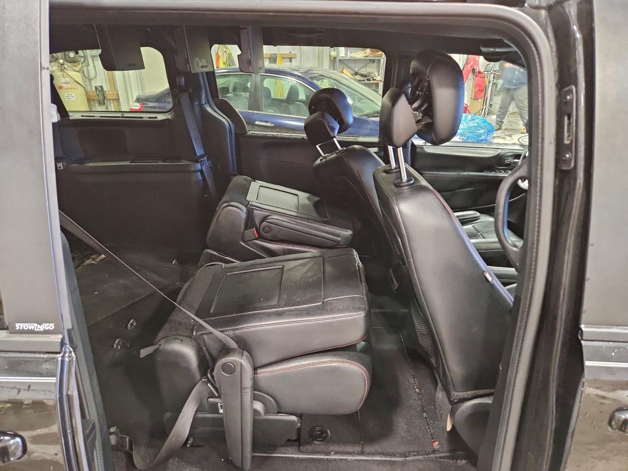 2013 Dodge Grand Caravan R/t Black vin: 2C4RDGEG3DR733097