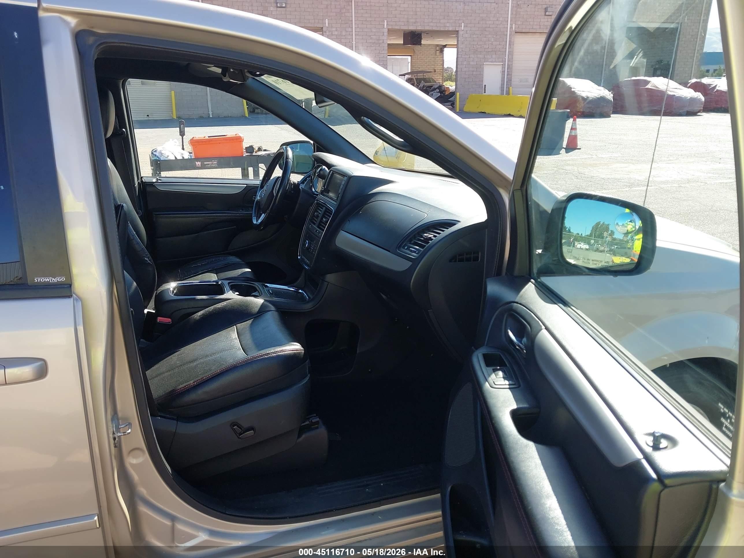 2014 Dodge Grand Caravan R/t Gold vin: 2C4RDGEG3ER184972