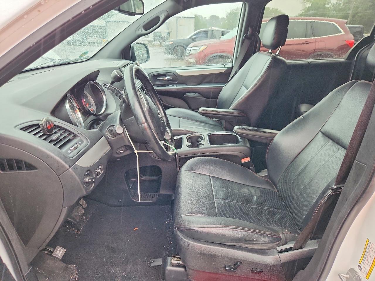 2014 Dodge Grand Caravan R/t White vin: 2C4RDGEG3ER404594