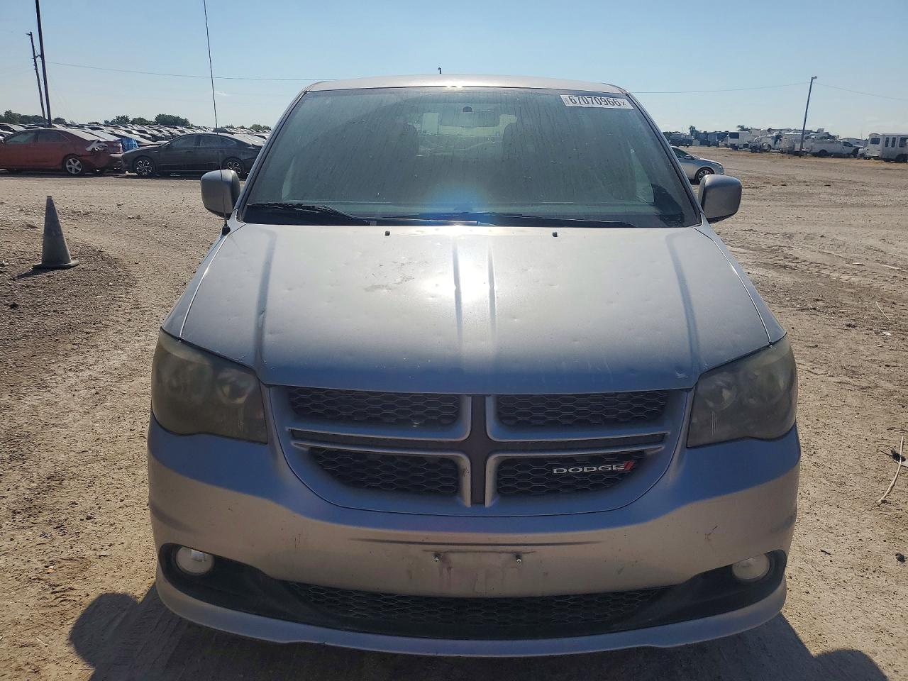 2014 Dodge Grand Caravan R Silver vin: 2C4RDGEG5ER404791