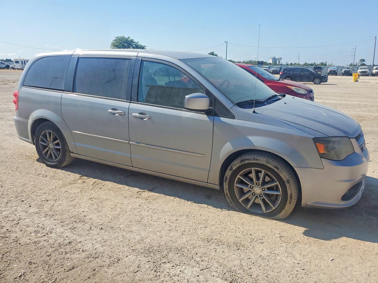 2014 Dodge Grand Caravan R Silver vin: 2C4RDGEG5ER404791