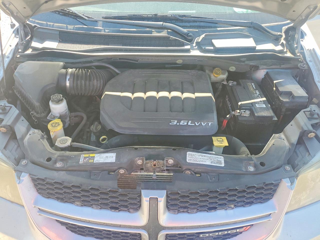 2014 Dodge Grand Caravan R Silver vin: 2C4RDGEG5ER404791