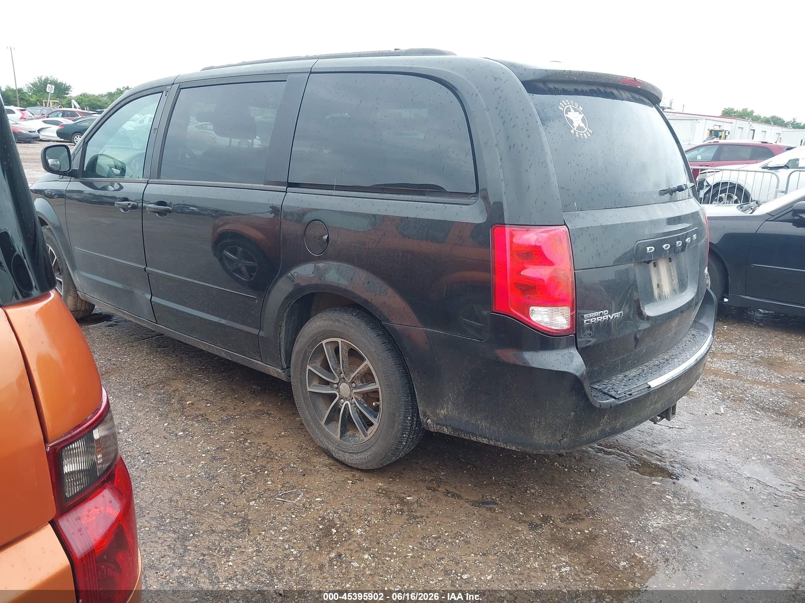 2015 Dodge Grand Caravan R/t Черный vin: 2C4RDGEG5FR641878