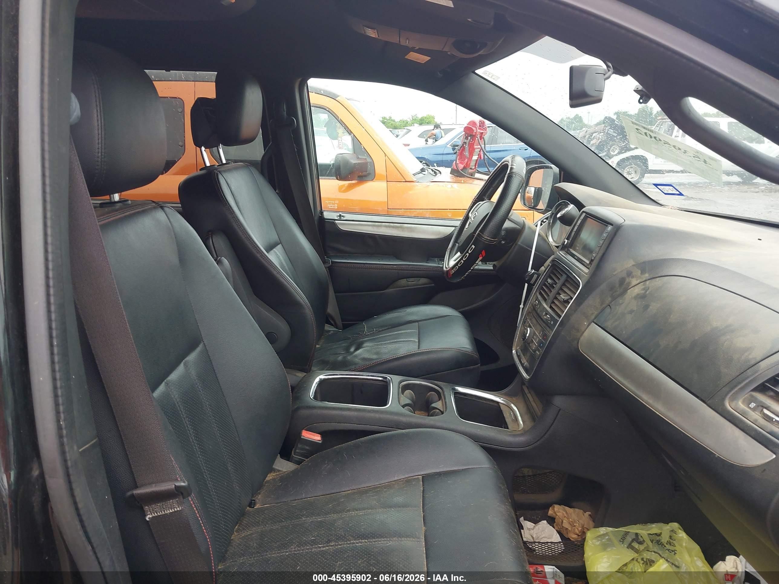 2015 Dodge Grand Caravan R/t Черный vin: 2C4RDGEG5FR641878