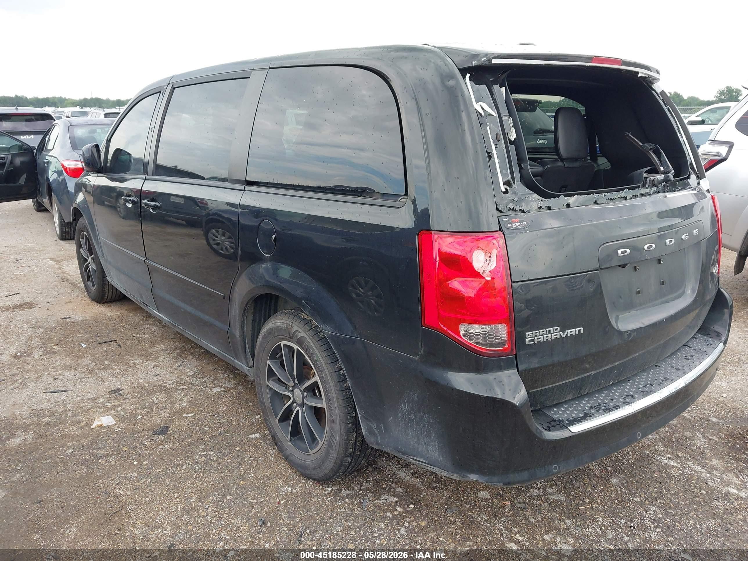 2015 Dodge Grand Caravan R/t Черный vin: 2C4RDGEG5FR660706