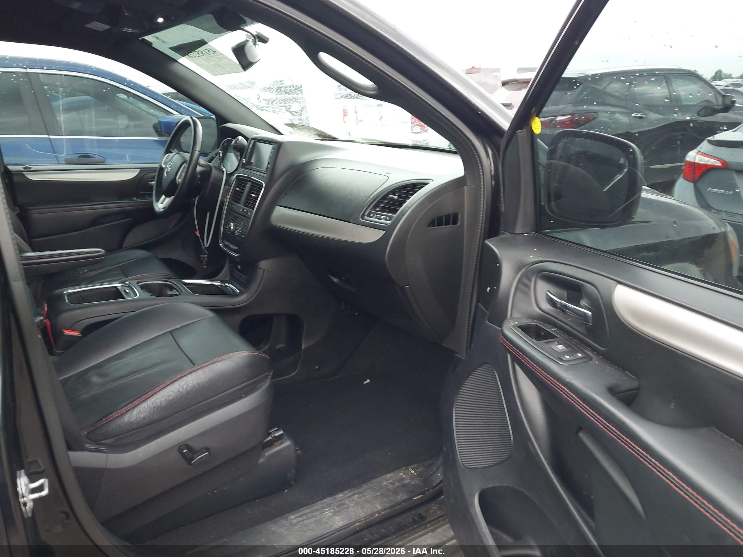 2015 Dodge Grand Caravan R/t Черный vin: 2C4RDGEG5FR660706
