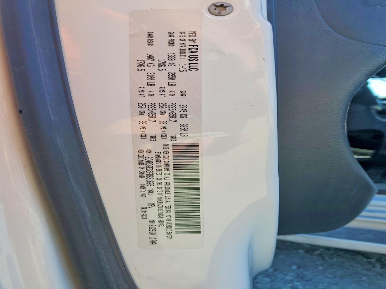 2015 Dodge Grand Caravan R/t White vin: 2C4RDGEG5FR681605