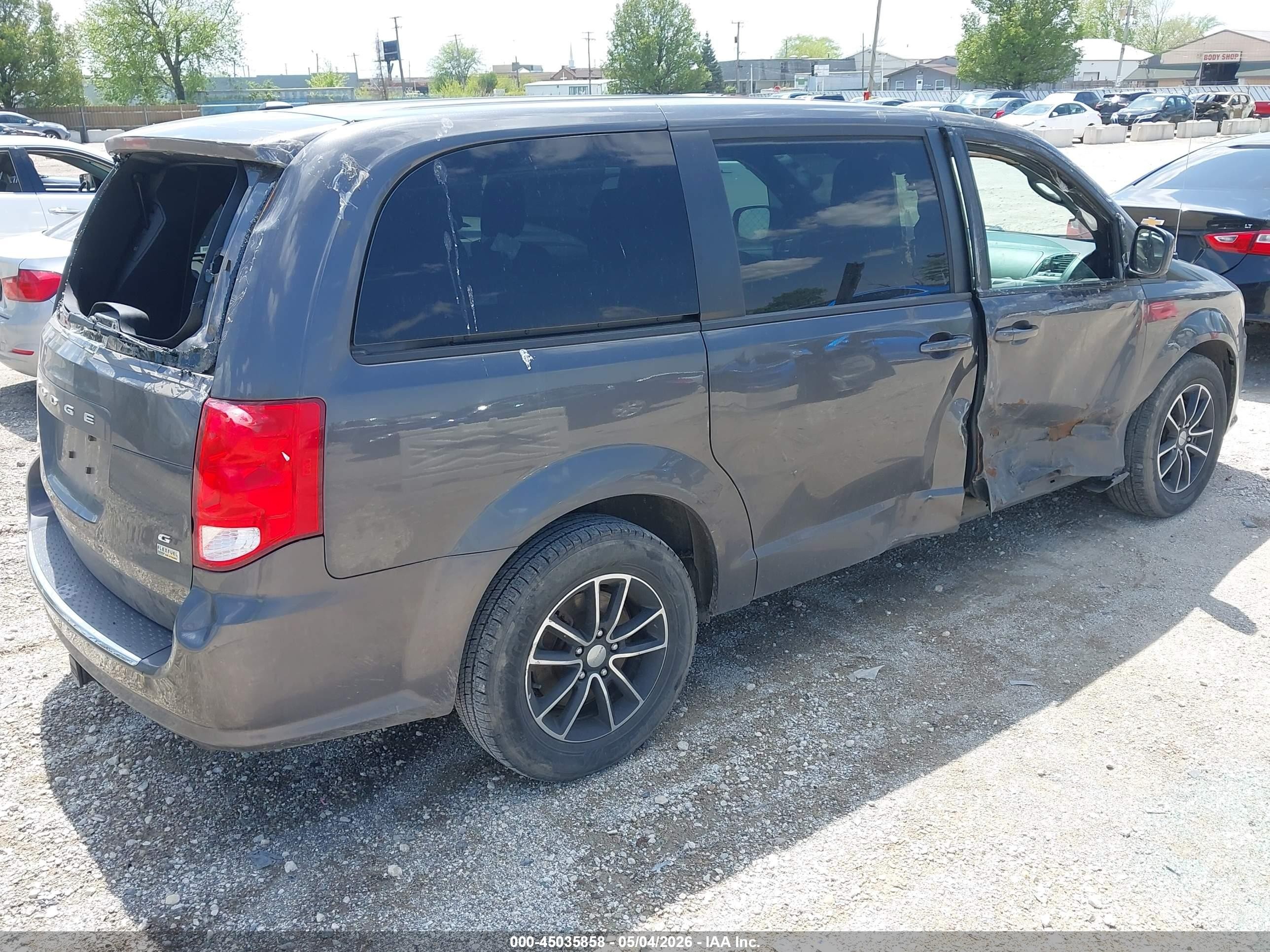 2018 Dodge Grand Caravan Gt Gray vin: 2C4RDGEG5JR159744