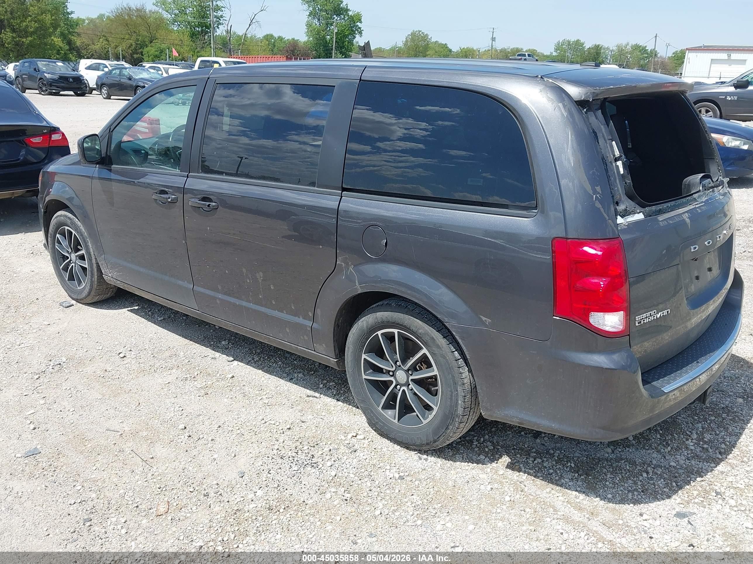 2018 Dodge Grand Caravan Gt Gray vin: 2C4RDGEG5JR159744