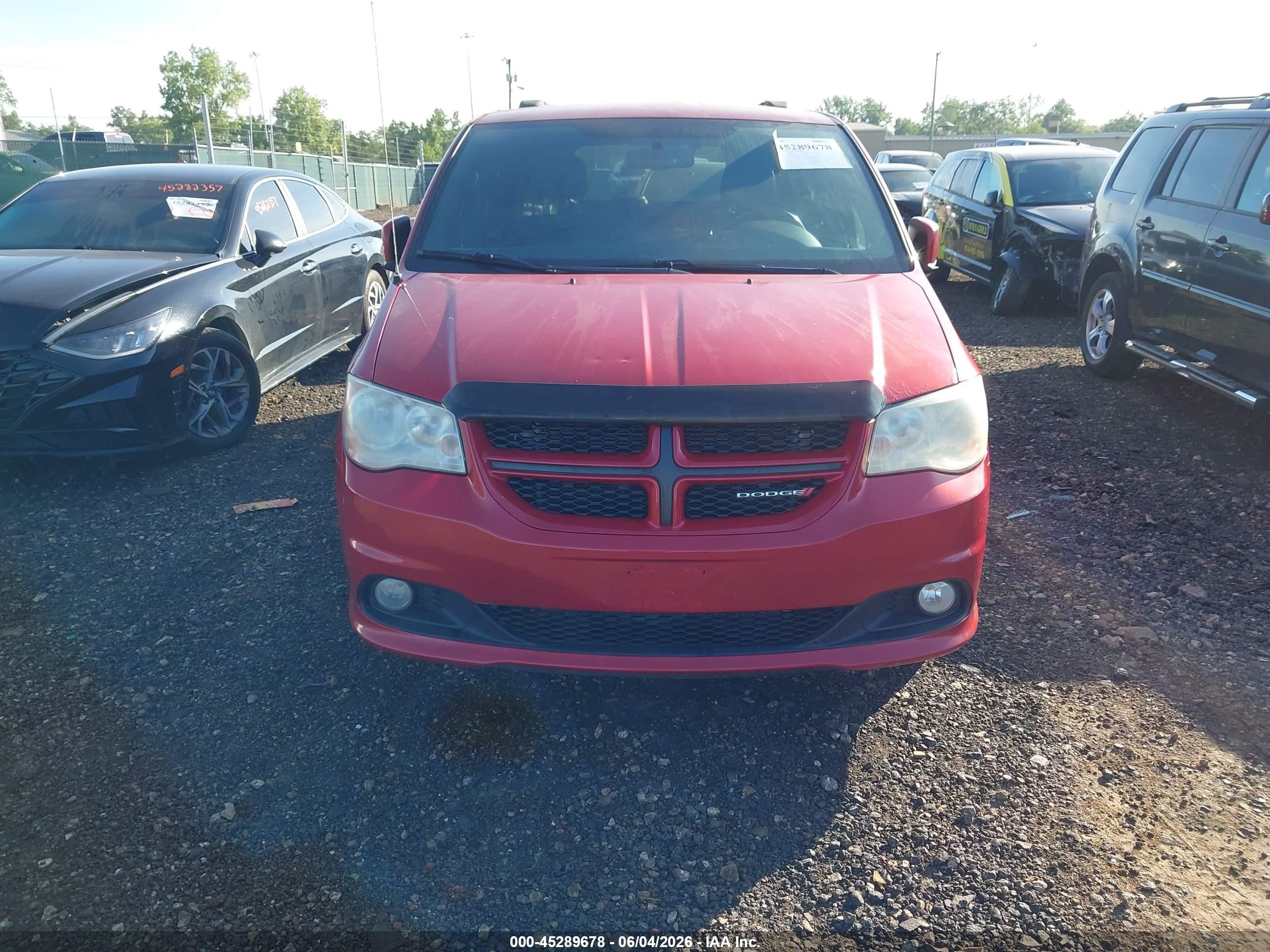 2013 Dodge Grand Caravan R/t Red vin: 2C4RDGEG6DR643586