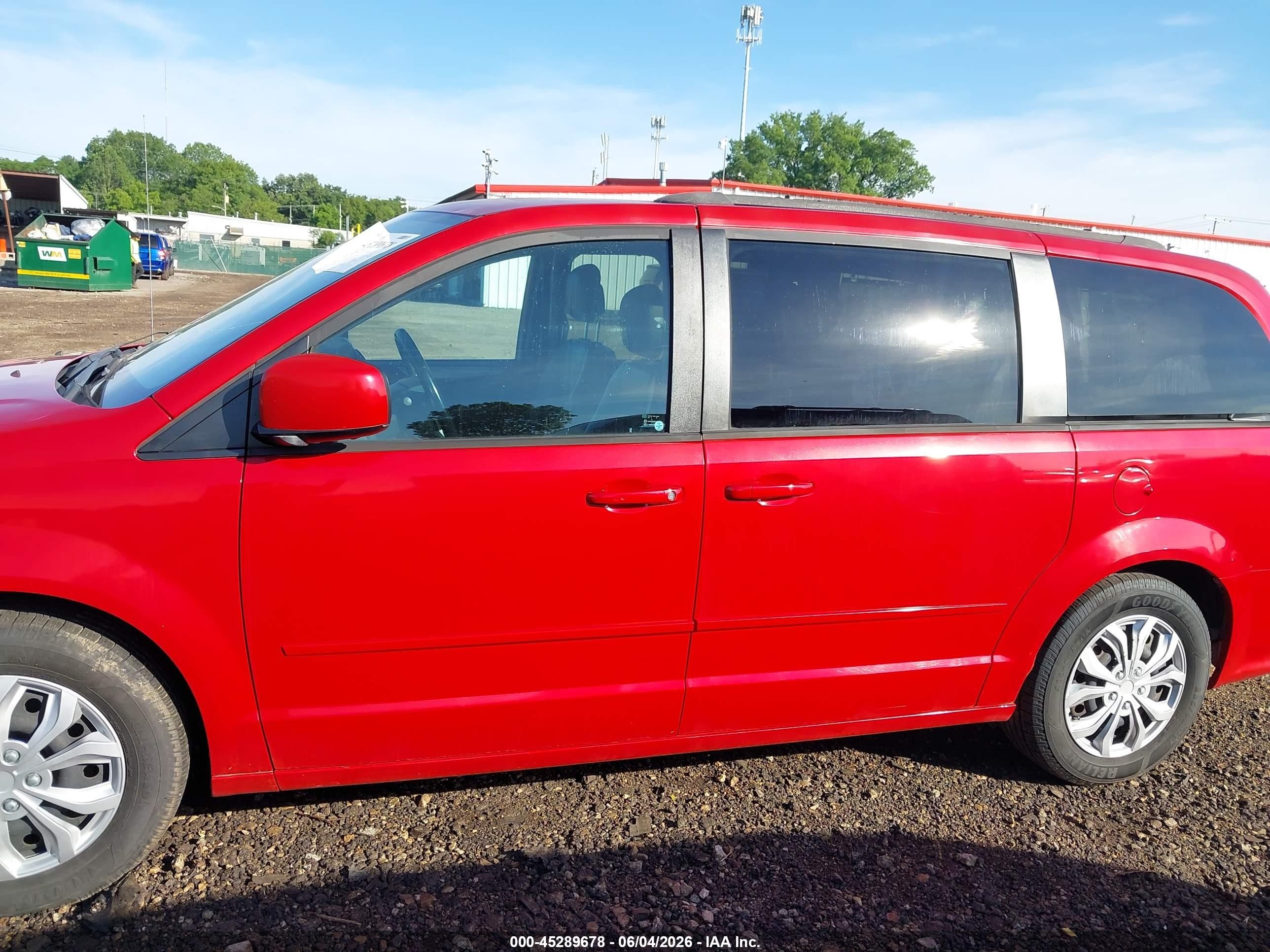 2013 Dodge Grand Caravan R/t Red vin: 2C4RDGEG6DR643586