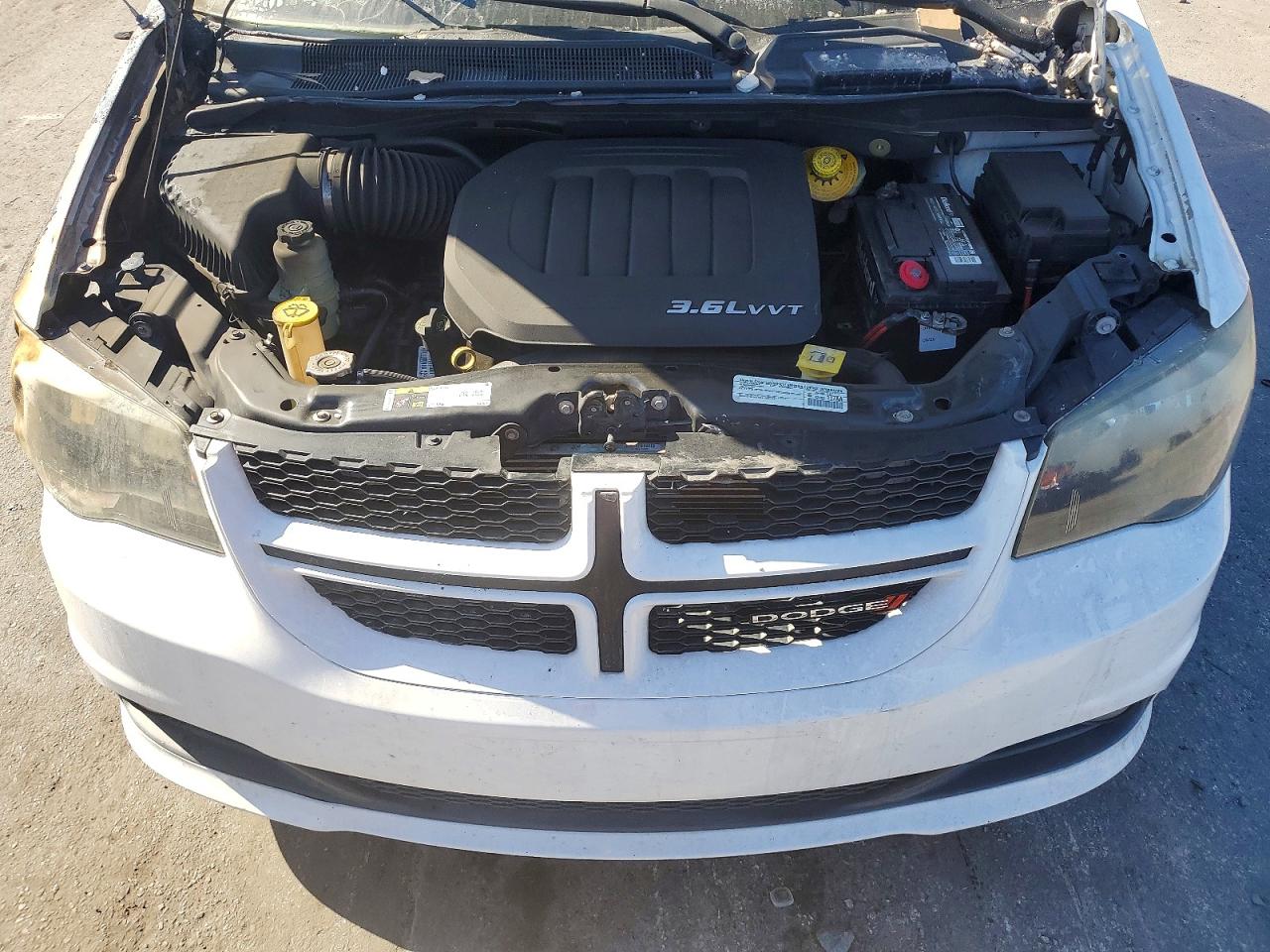 2015 Dodge Grand Caravan R/t White vin: 2C4RDGEG6FR603737