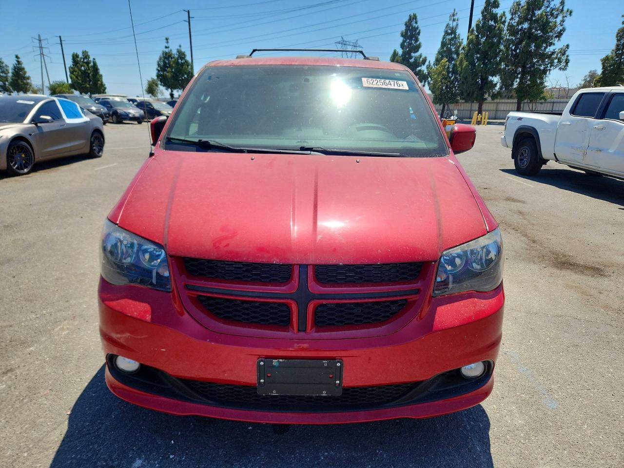 2016 Dodge Grand Caravan R/t Красный vin: 2C4RDGEG6GR224822