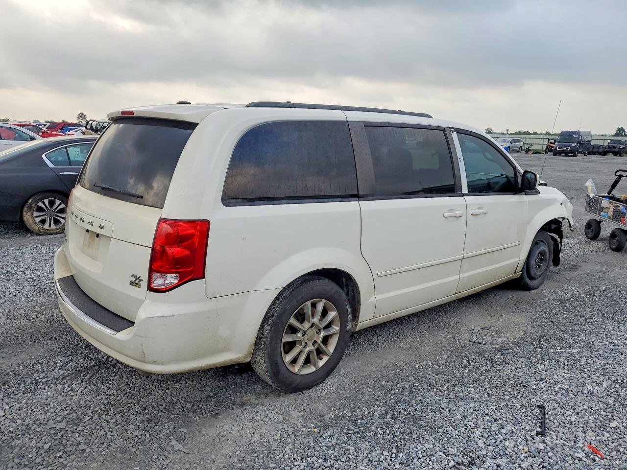 2013 Dodge Grand Caravan R White vin: 2C4RDGEG7DR624187