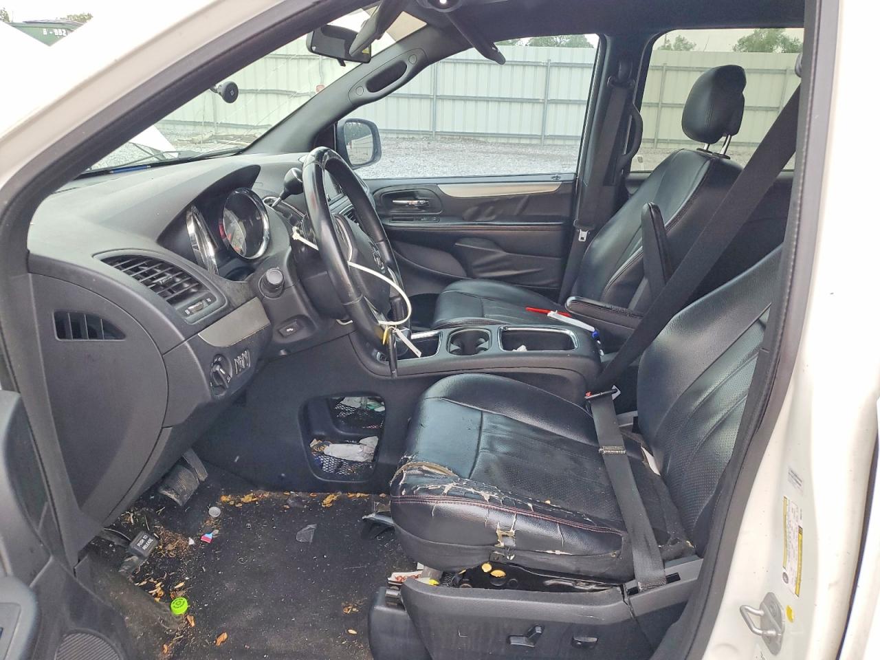 2013 Dodge Grand Caravan R White vin: 2C4RDGEG7DR624187