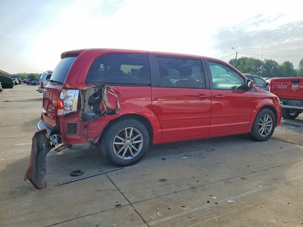 2014 Dodge Grand Caravan R/t Red vin: 2C4RDGEG7ER178415