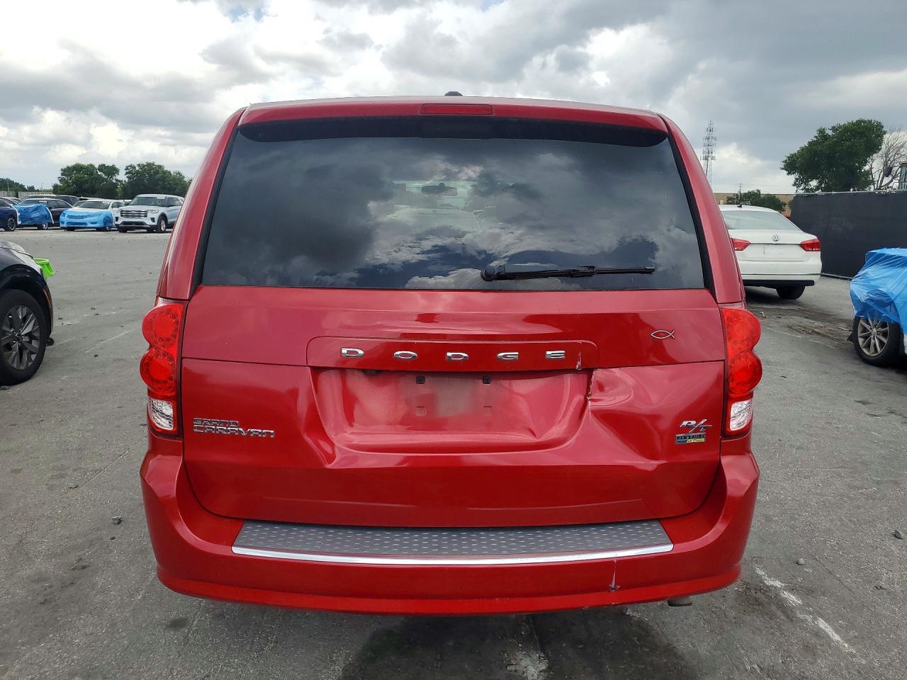 2014 Dodge Grand Caravan R Красный vin: 2C4RDGEG7ER337451