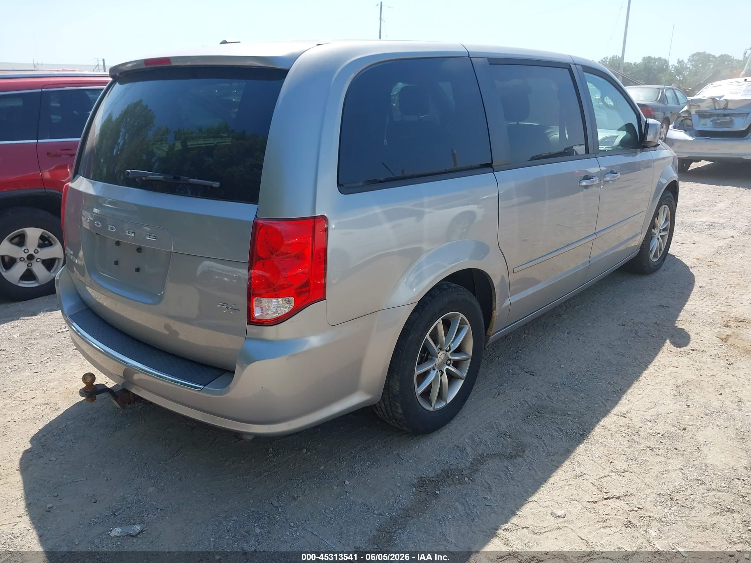 2014 Dodge Grand Caravan R/t Silver vin: 2C4RDGEG7ER462790