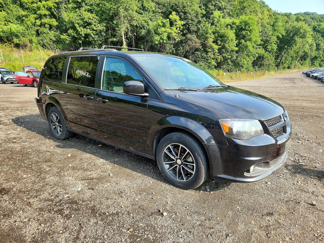2015 Dodge Grand Caravan R/t Black vin: 2C4RDGEG7FR549946