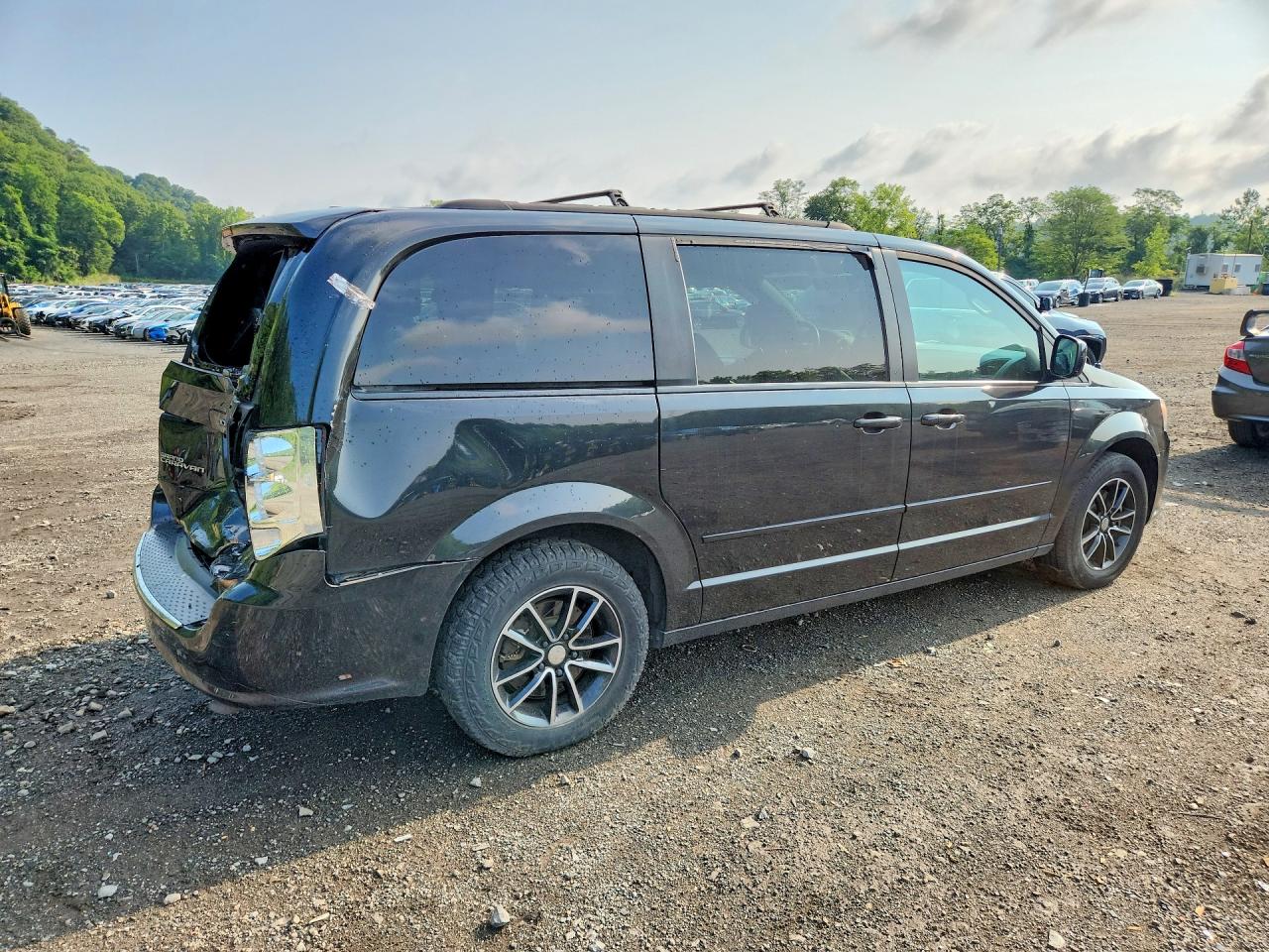 2015 Dodge Grand Caravan R/t Black vin: 2C4RDGEG7FR549946