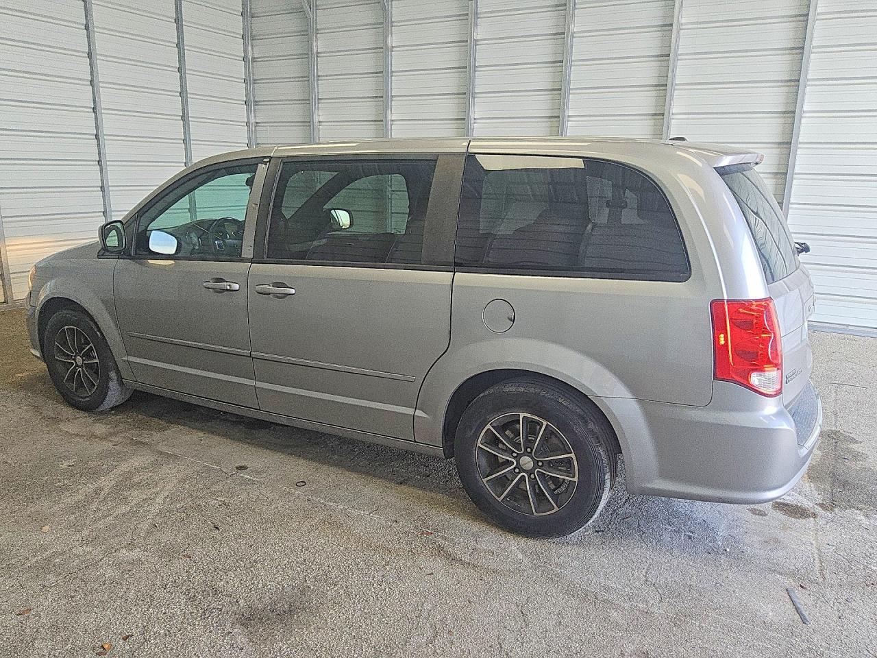 2016 Dodge Grand Caravan R/t Silver vin: 2C4RDGEG7GR320362