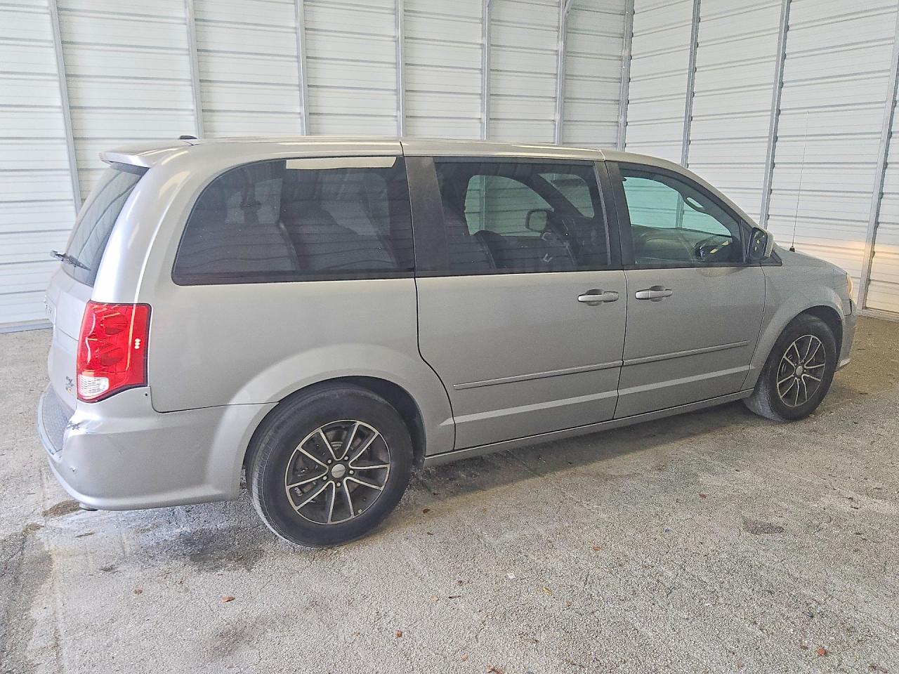 2016 Dodge Grand Caravan R/t Silver vin: 2C4RDGEG7GR320362
