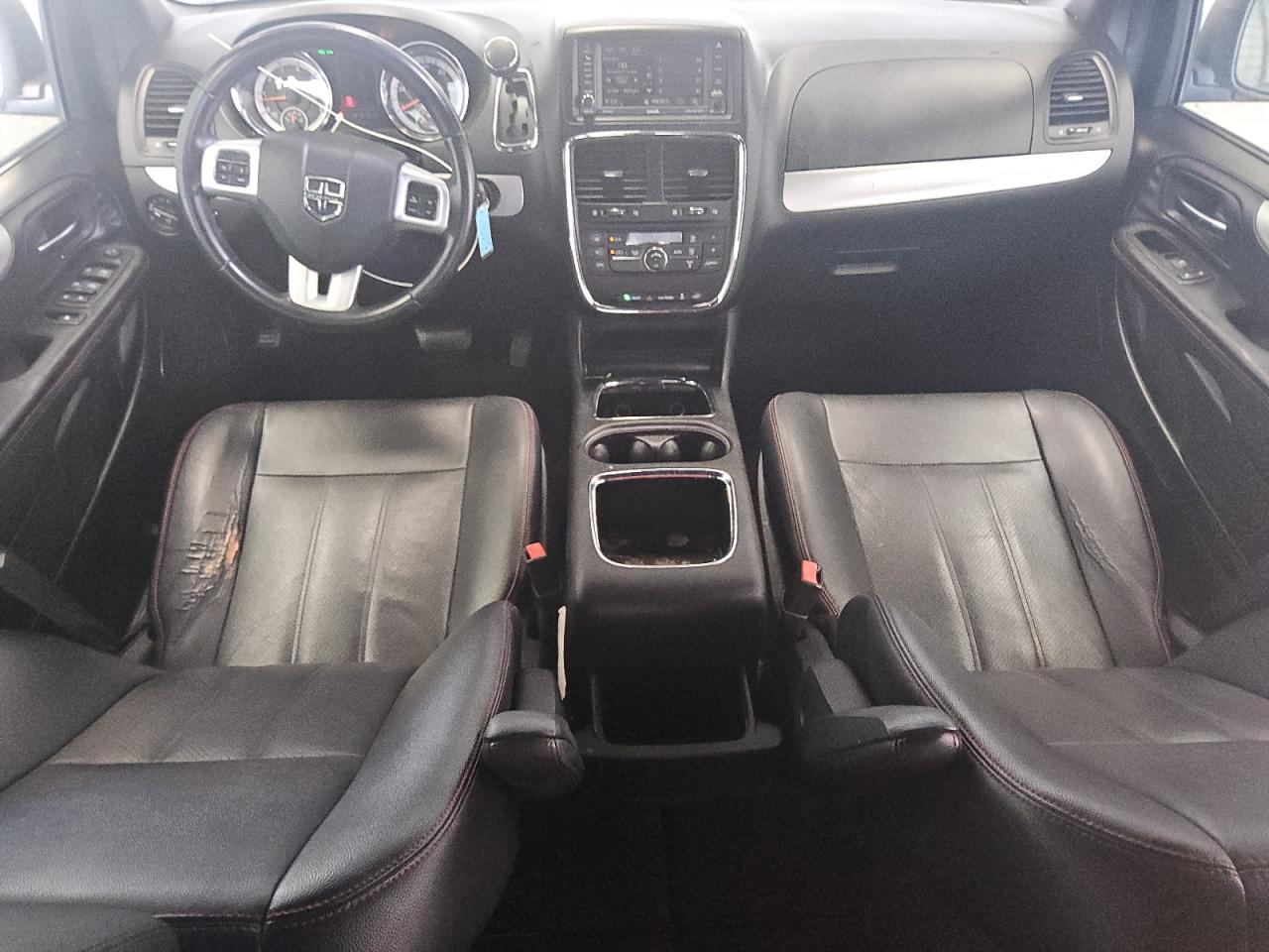 2016 Dodge Grand Caravan R/t Silver vin: 2C4RDGEG7GR320362 Damage: Left Front Seat Cushion, Torn, 9 To 10 Inches