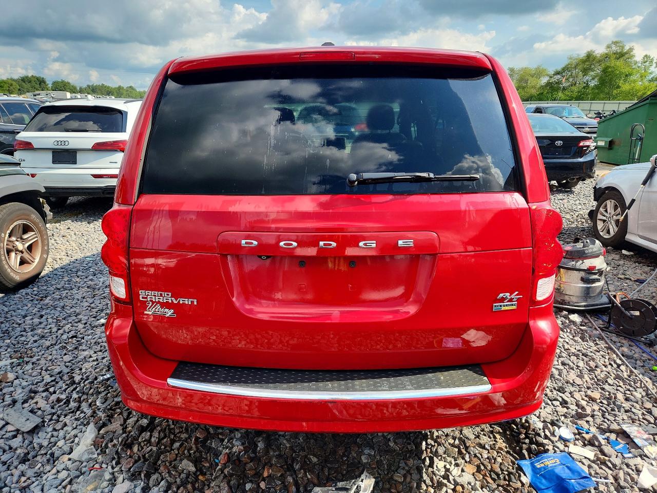 2014 Dodge Grand Caravan R/t Red vin: 2C4RDGEG8ER337801