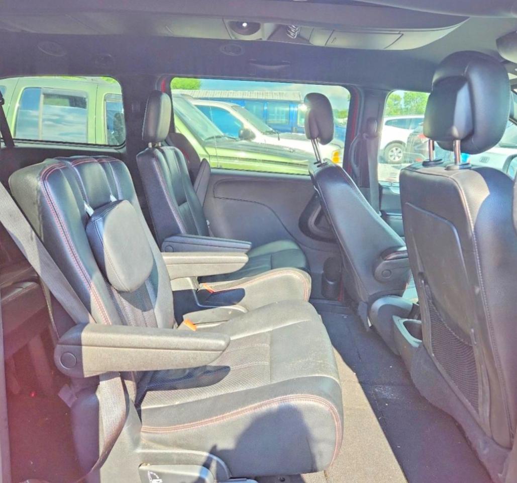 2014 Dodge Grand Caravan R/t Red vin: 2C4RDGEG8ER337801