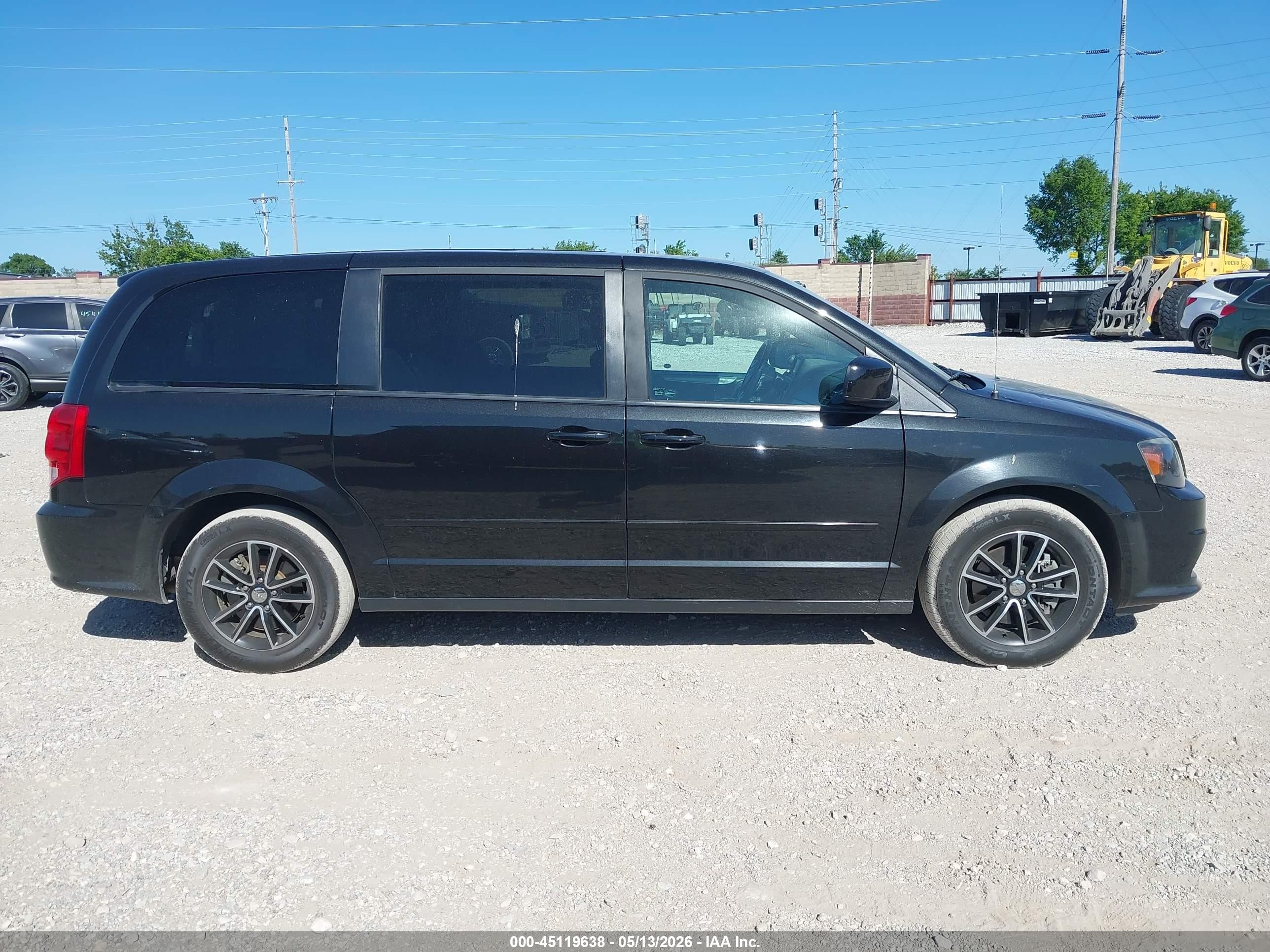 2016 Dodge Grand Caravan R/t Черный vin: 2C4RDGEG8GR124768