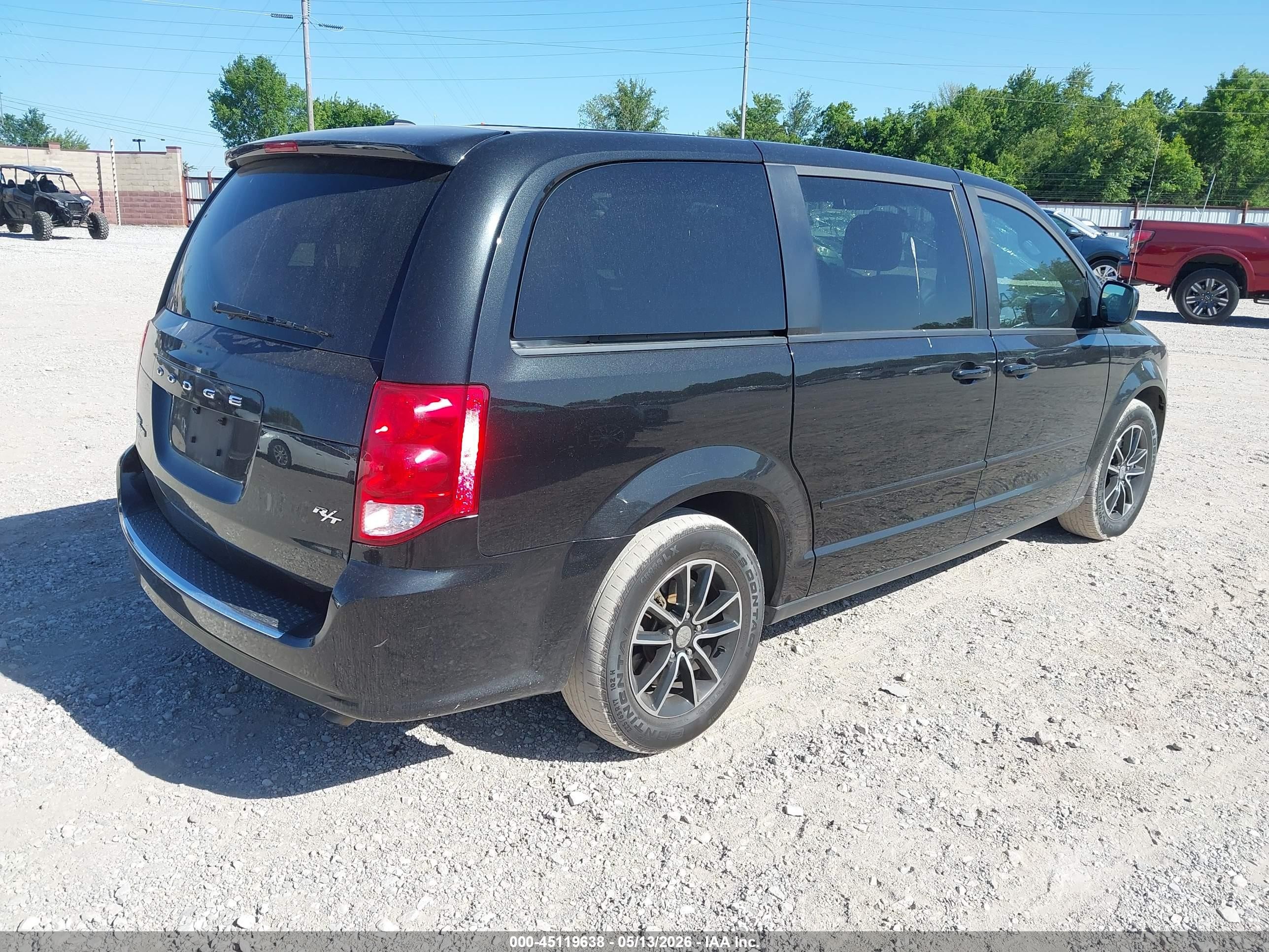 2016 Dodge Grand Caravan R/t Черный vin: 2C4RDGEG8GR124768