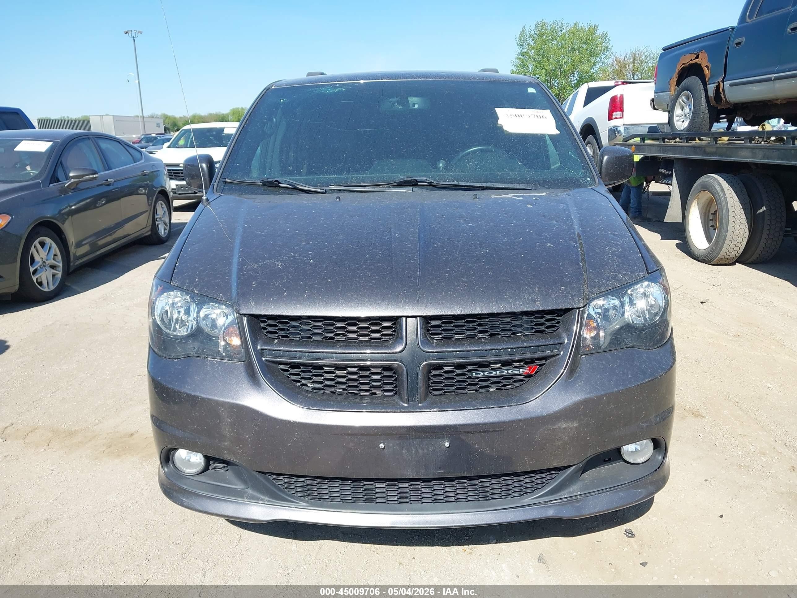2017 Dodge Grand Caravan Gt Gray vin: 2C4RDGEG8HR693475