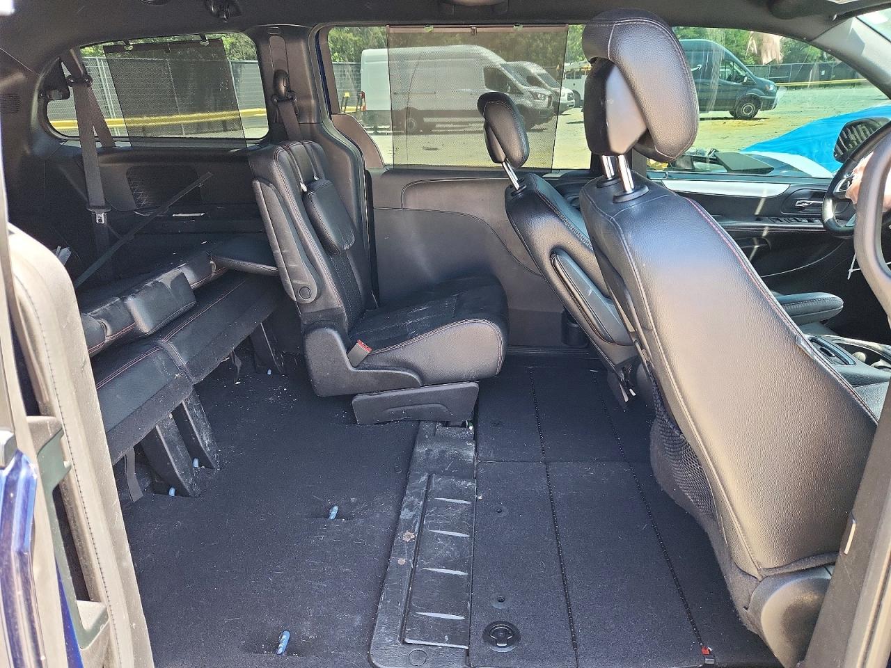 2014 Dodge Grand Caravan R Blue vin: 2C4RDGEG9ER276460