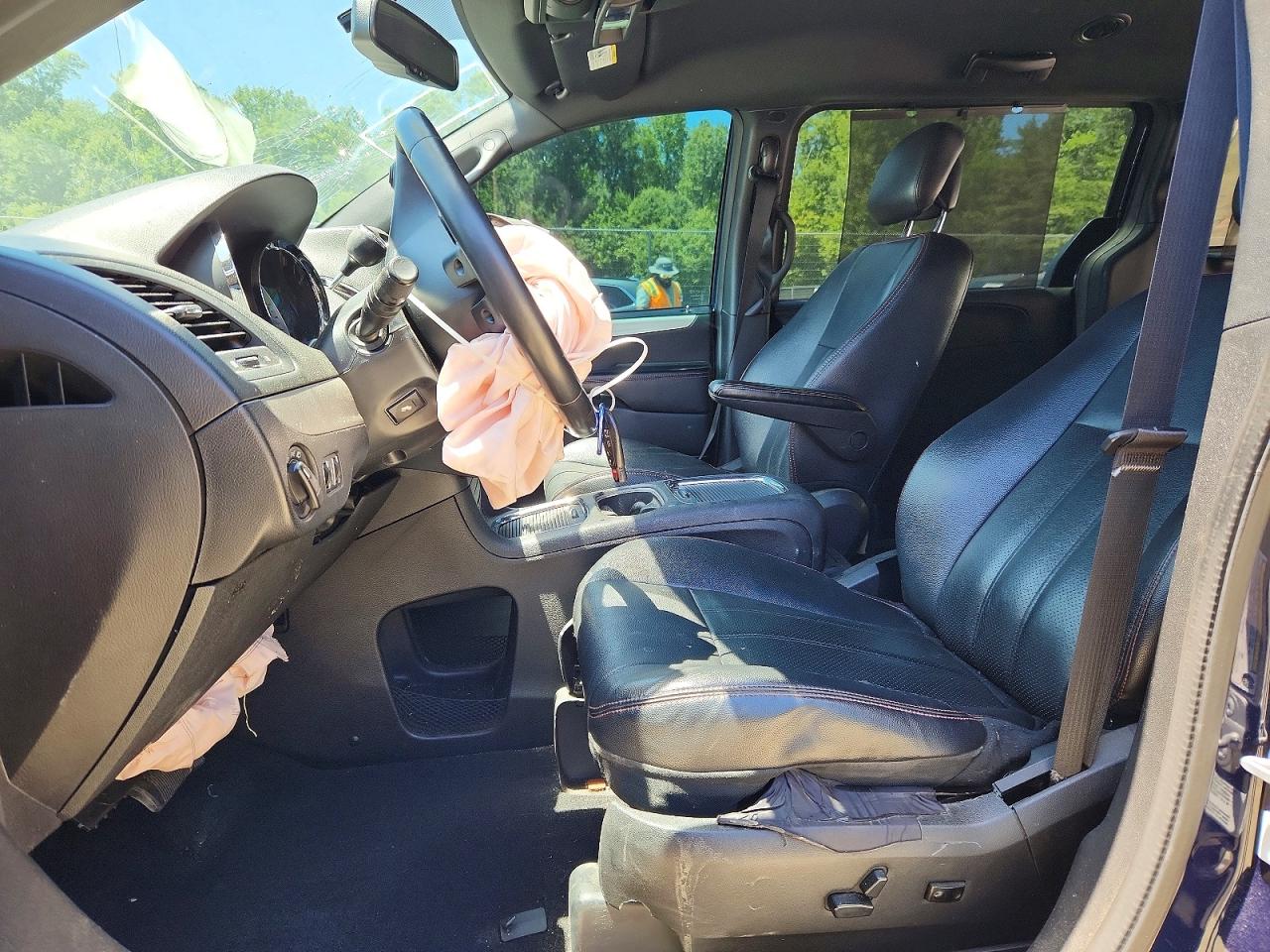 2014 Dodge Grand Caravan R Blue vin: 2C4RDGEG9ER276460