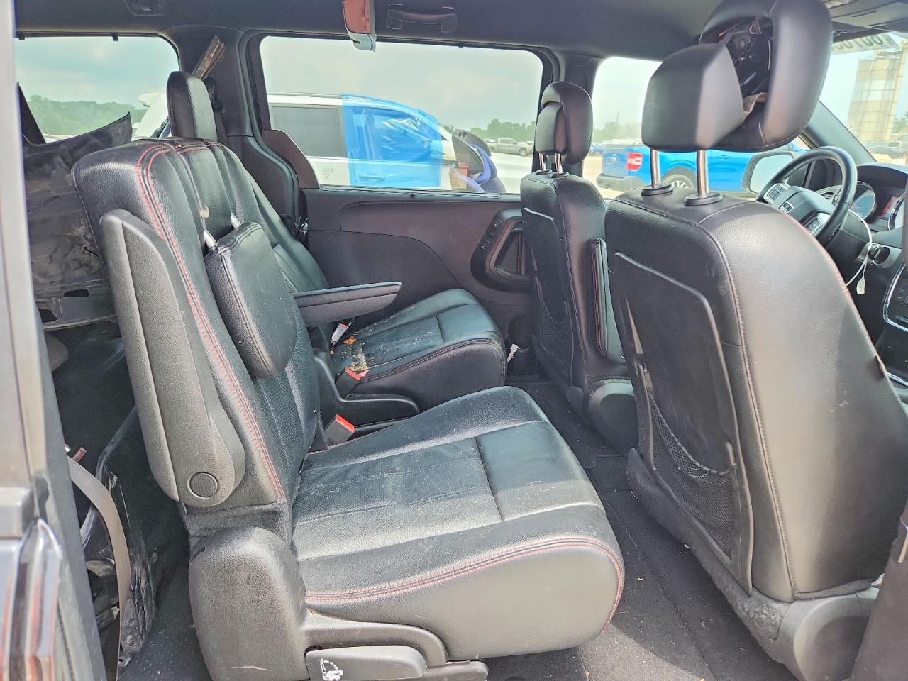 2015 Dodge Grand Caravan R/t Black vin: 2C4RDGEG9FR641818