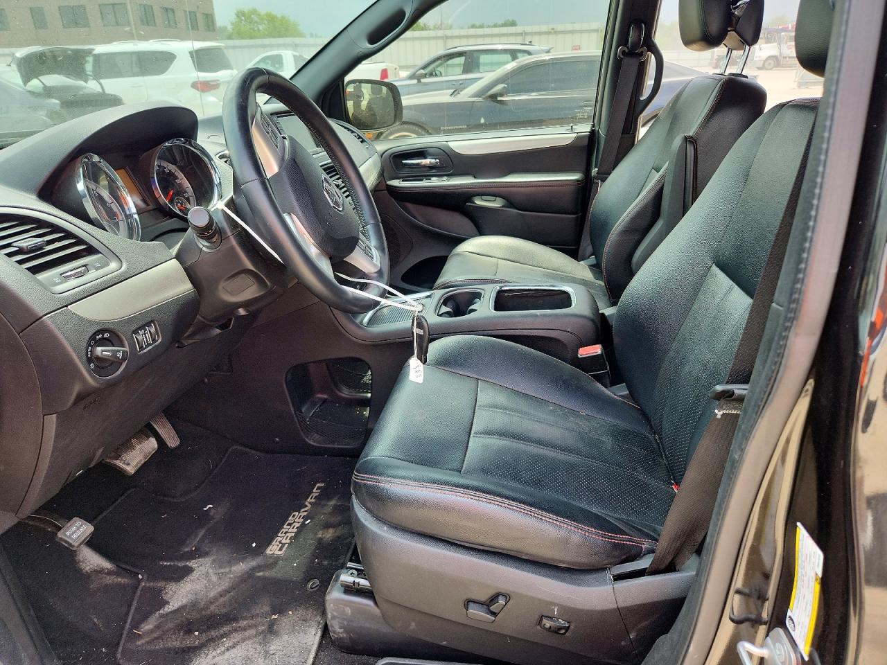 2015 Dodge Grand Caravan R/t Black vin: 2C4RDGEG9FR641818