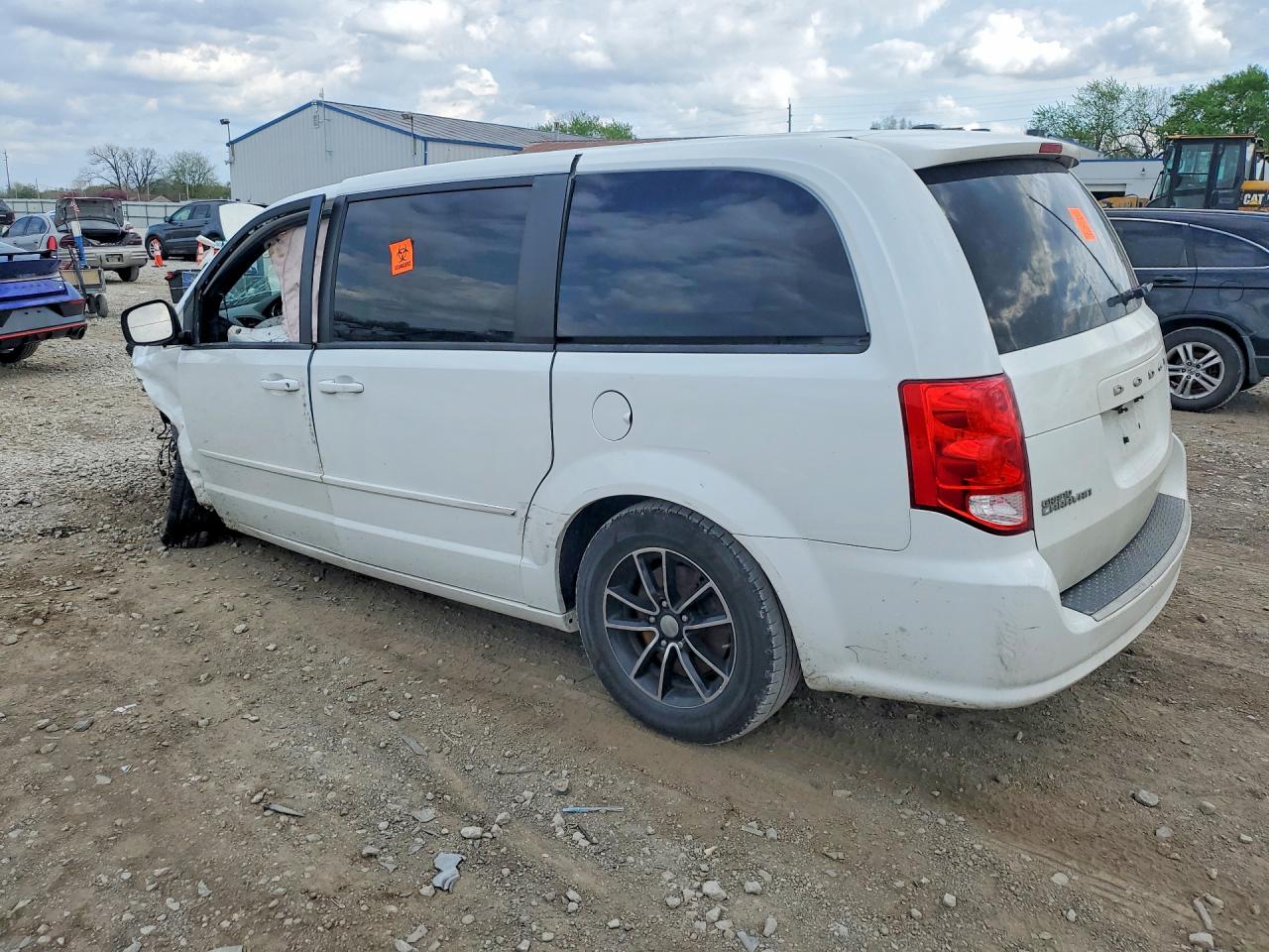 2015 Dodge Grand Caravan R White vin: 2C4RDGEG9FR702309
