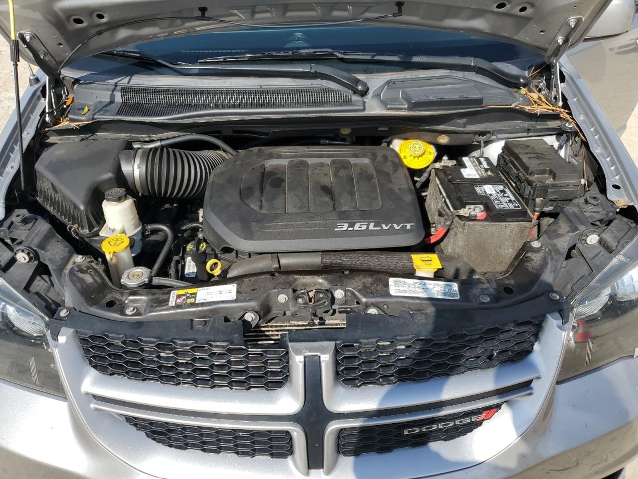 2018 Dodge Grand Caravan Gt Silver vin: 2C4RDGEG9JR345691