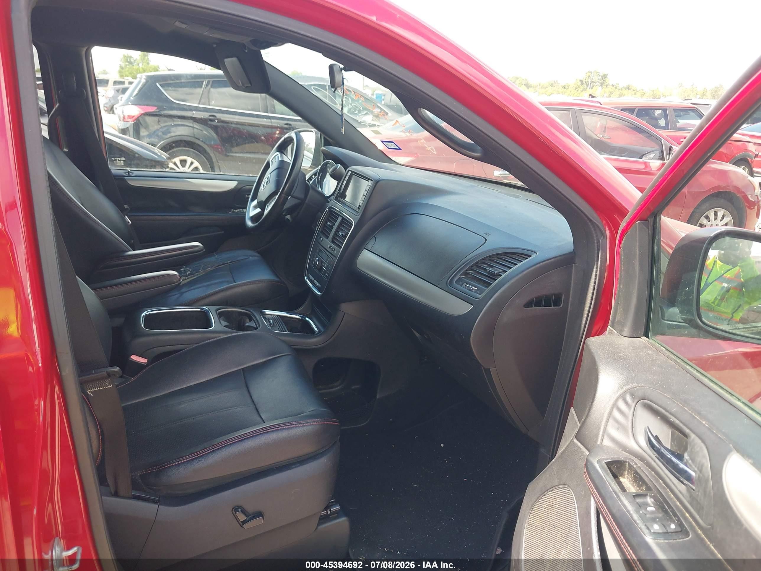 2014 Dodge Grand Caravan R/t Red vin: 2C4RDGEGXER357502