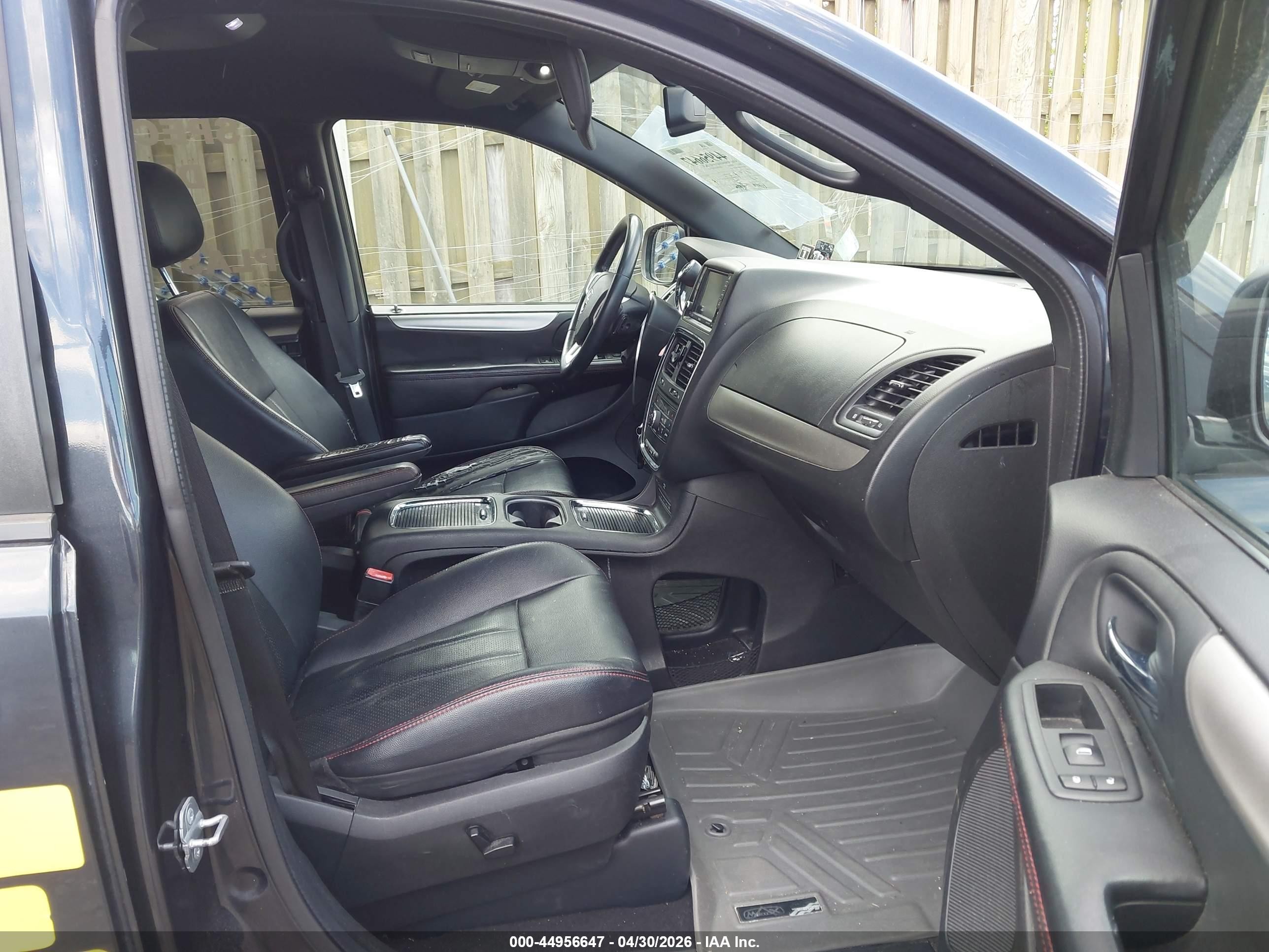 2014 Dodge Grand Caravan R/t Black vin: 2C4RDGEGXER379077
