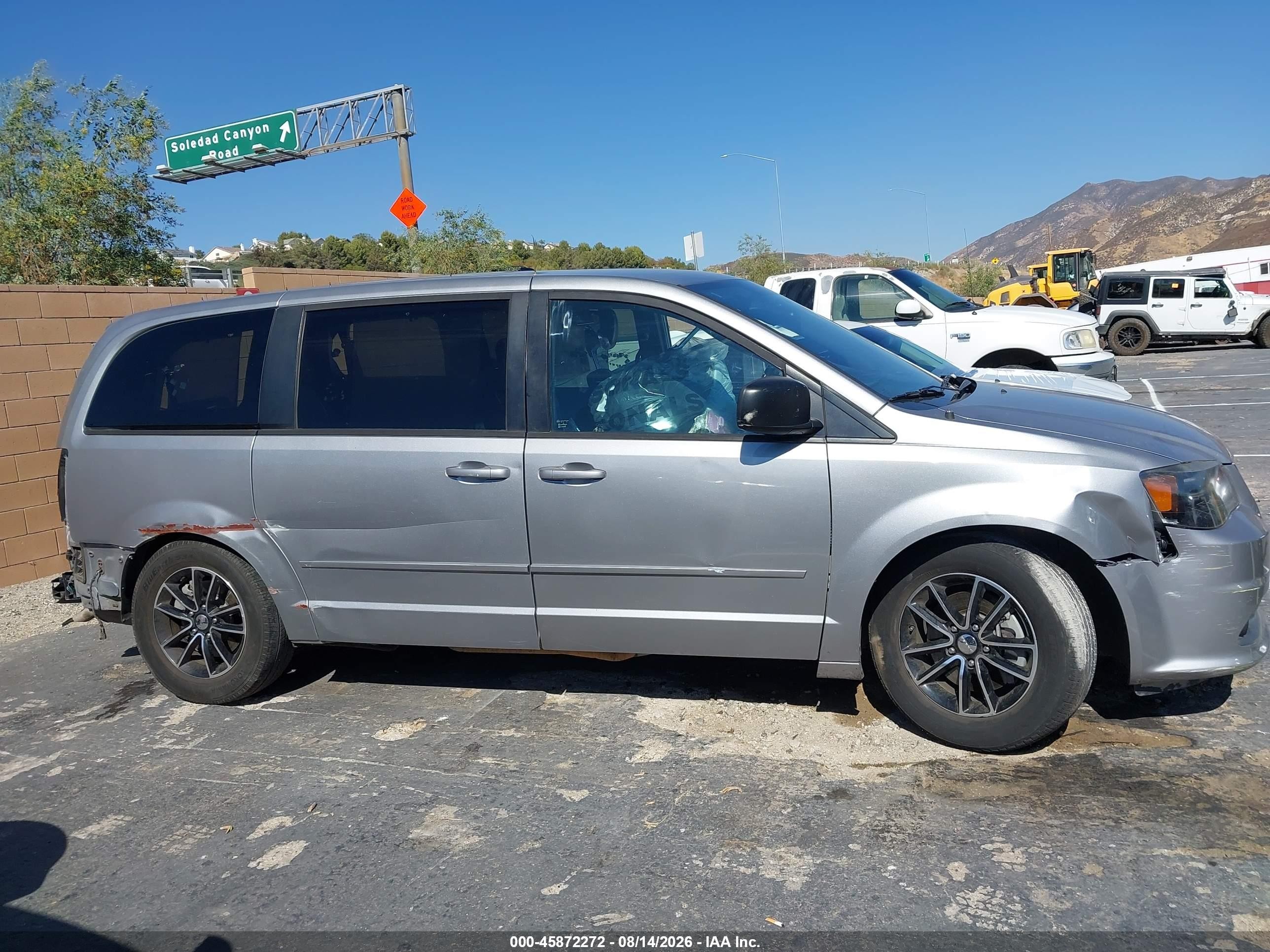 2015 Dodge Grand Caravan R/t Silver vin: 2C4RDGEGXFR516696