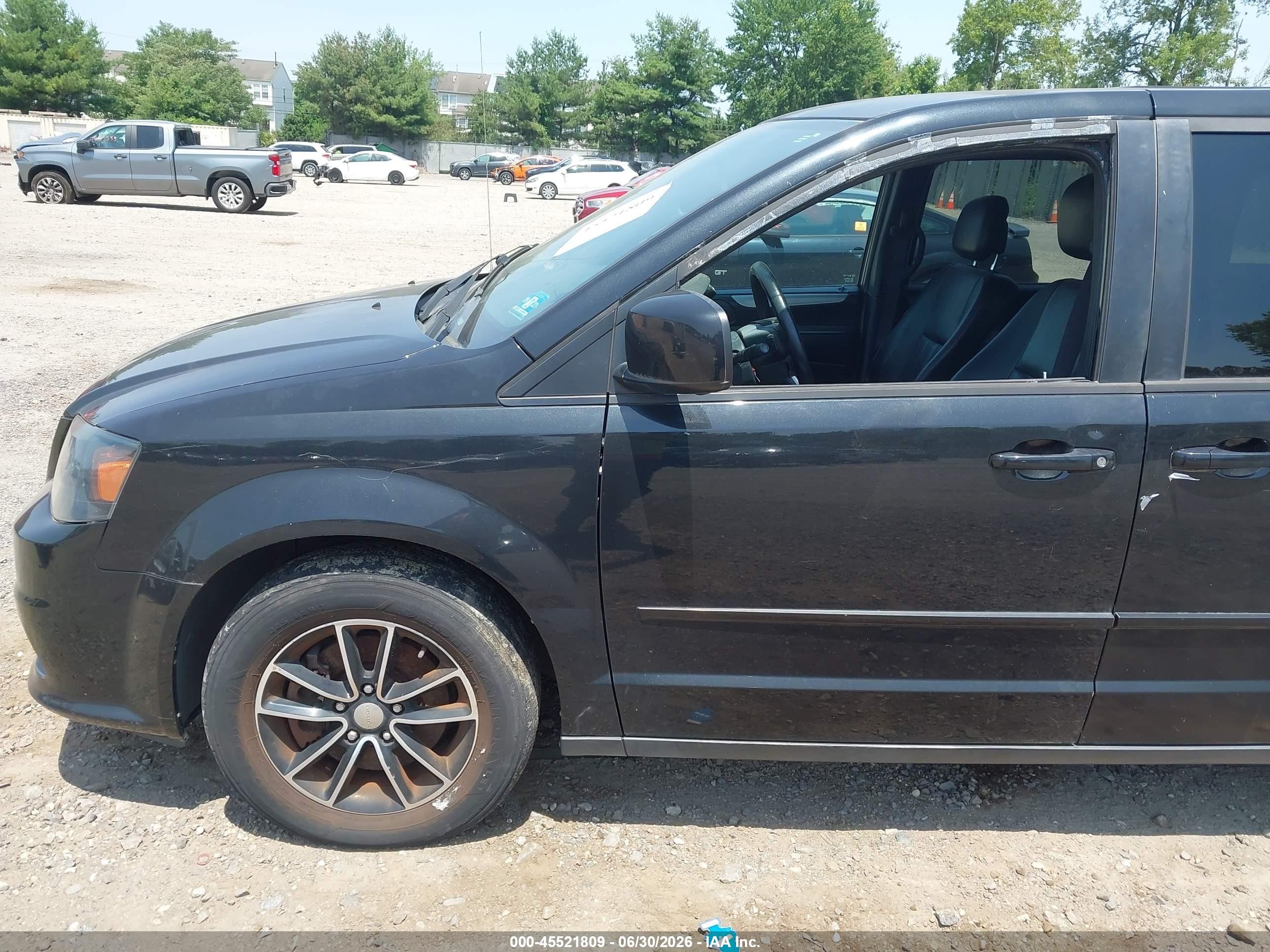 2015 Dodge Grand Caravan R/t Black vin: 2C4RDGEGXFR564179