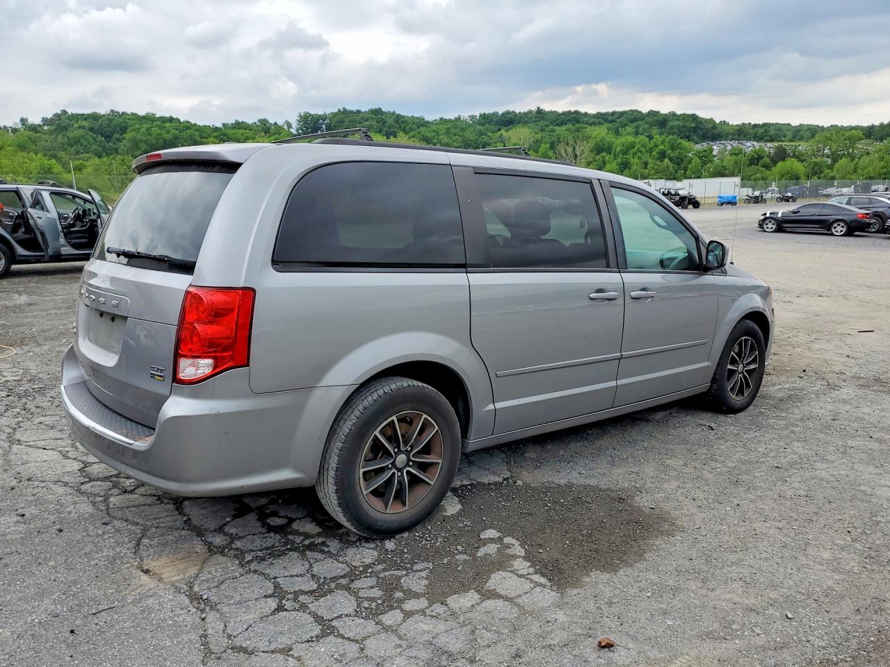 2017 Dodge Grand Caravan Gt Gray vin: 2C4RDGEGXHR674426
