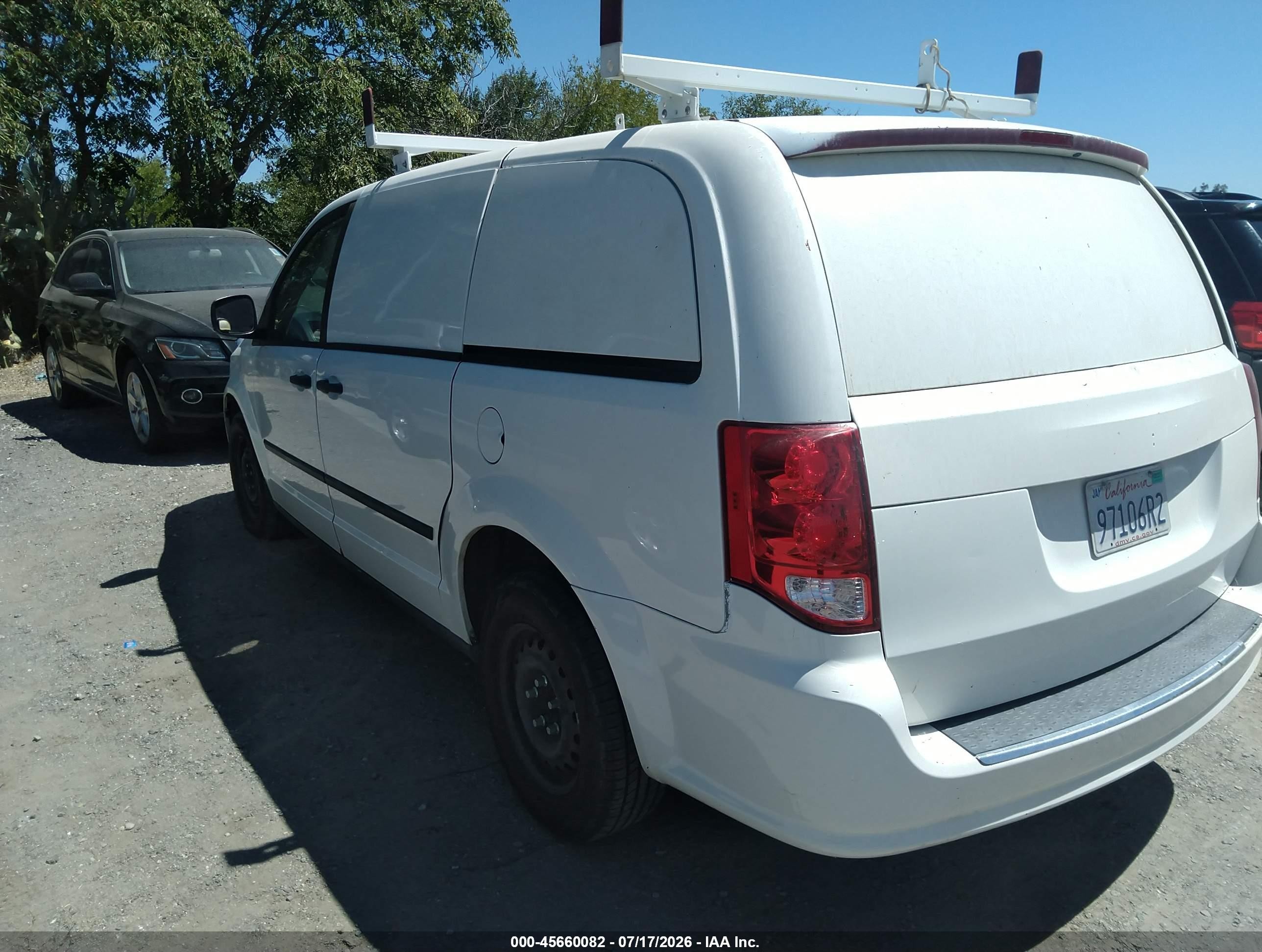 2013 Ram Cargo Tradesman White vin: 2C4RRGAG3DR637686