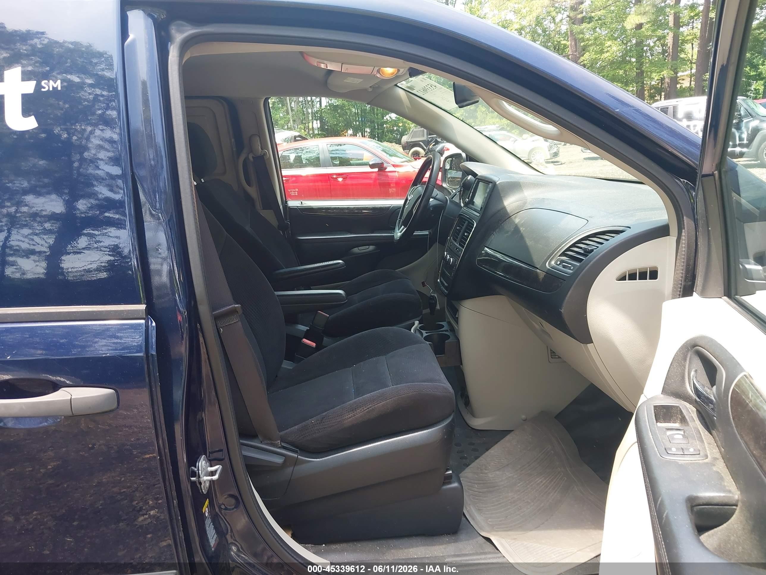 2014 Ram Cargo Tradesman Dark Blue vin: 2C4RRGAG5ER467669