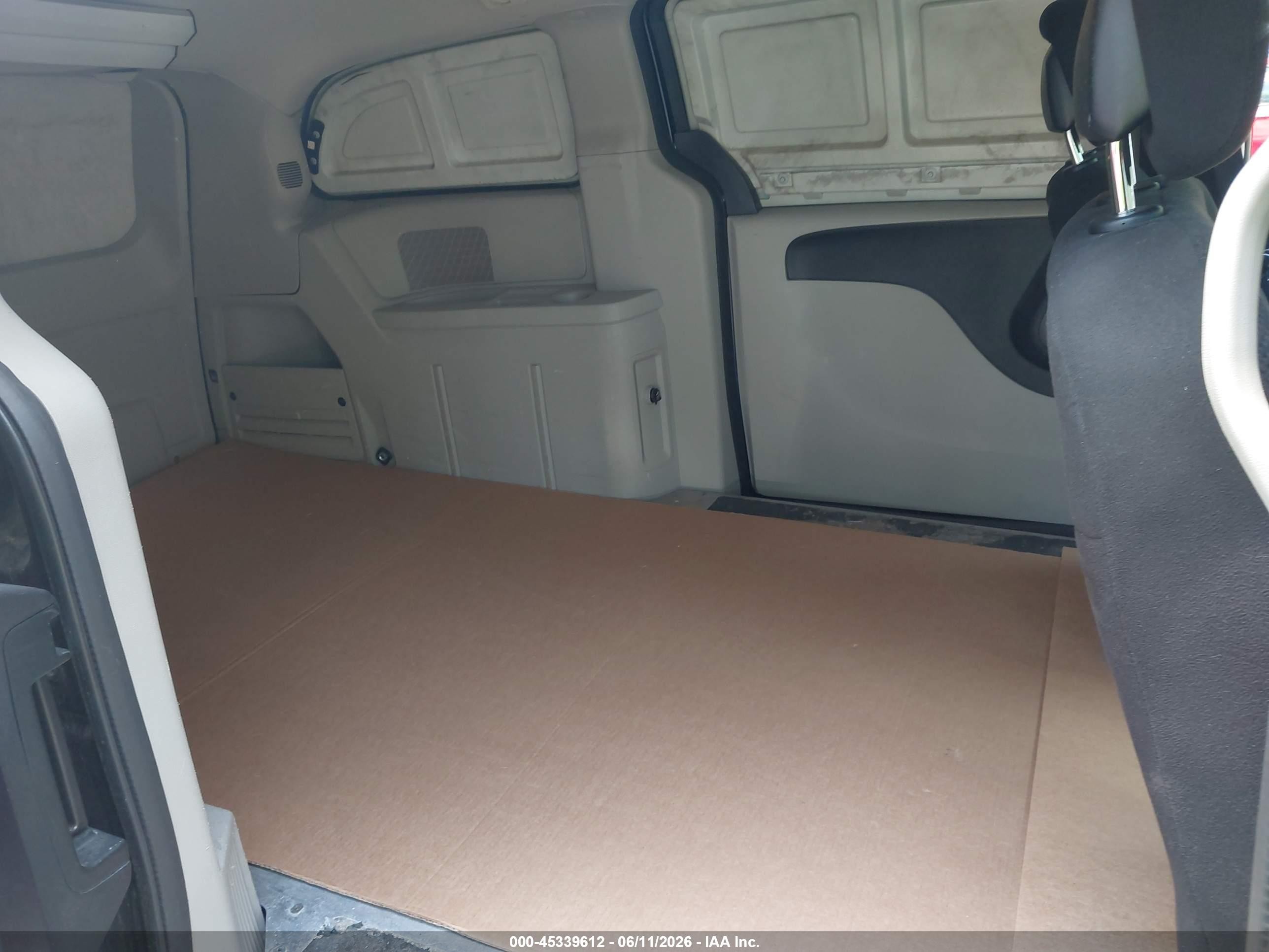 2014 Ram Cargo Tradesman Dark Blue vin: 2C4RRGAG5ER467669