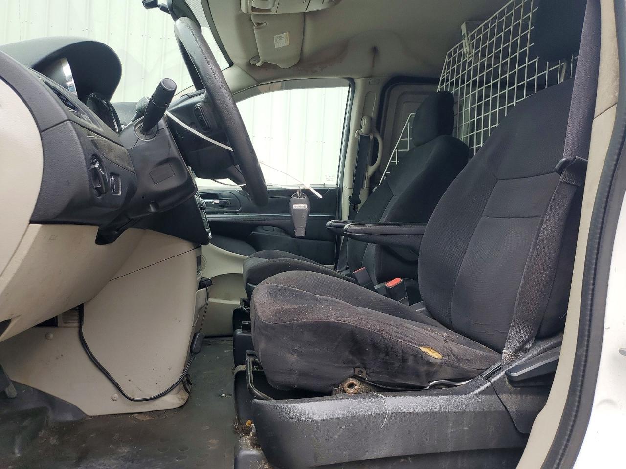 2014 Ram Tradesman White vin: 2C4RRGAG7ER469018