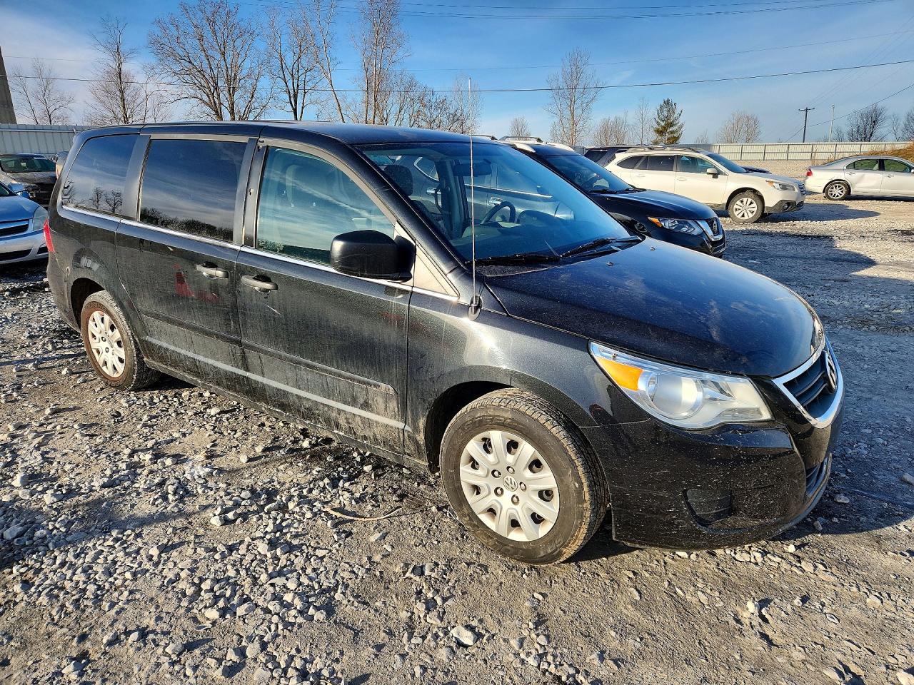 2013 Volkswagen Routan S Black vin: 2C4RVAAG0DR725409