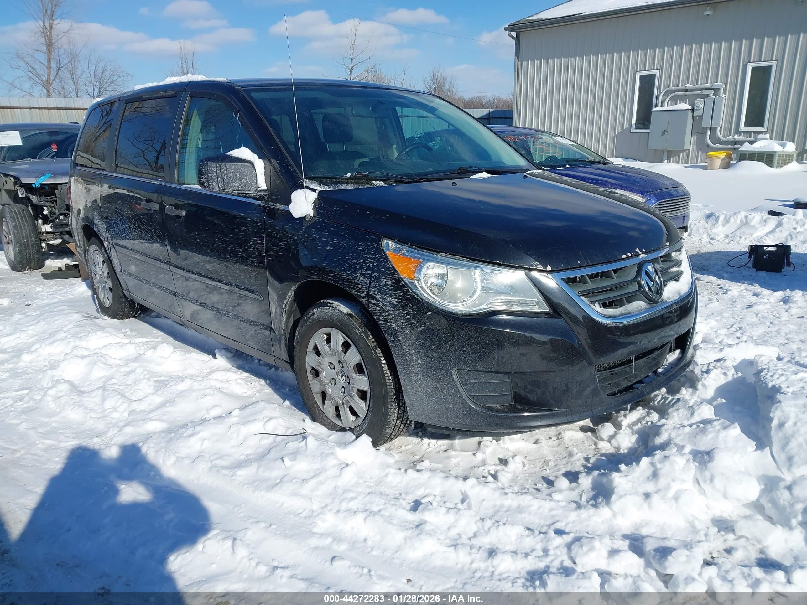 2014 Volkswagen Routan S Black vin: 2C4RVAAG5ER144716