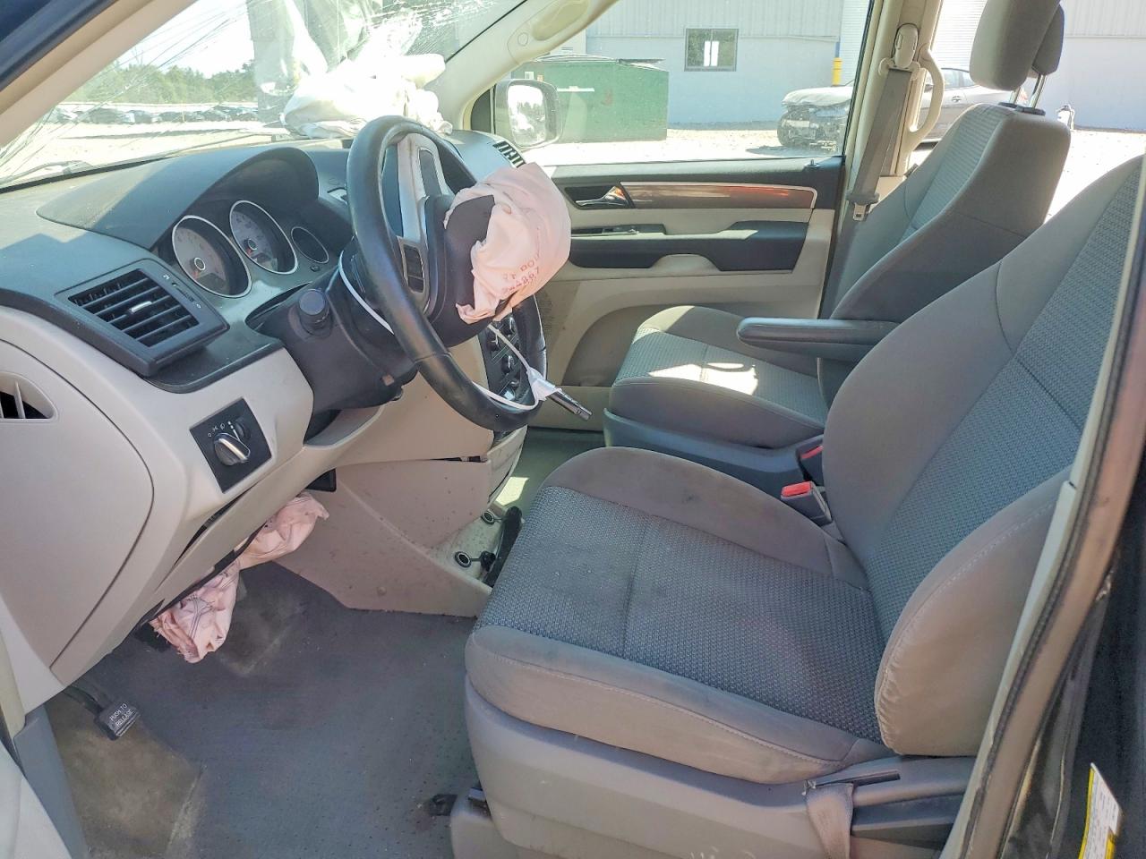 2012 Volkswagen Routan S Black vin: 2C4RVAAG7CR277006
